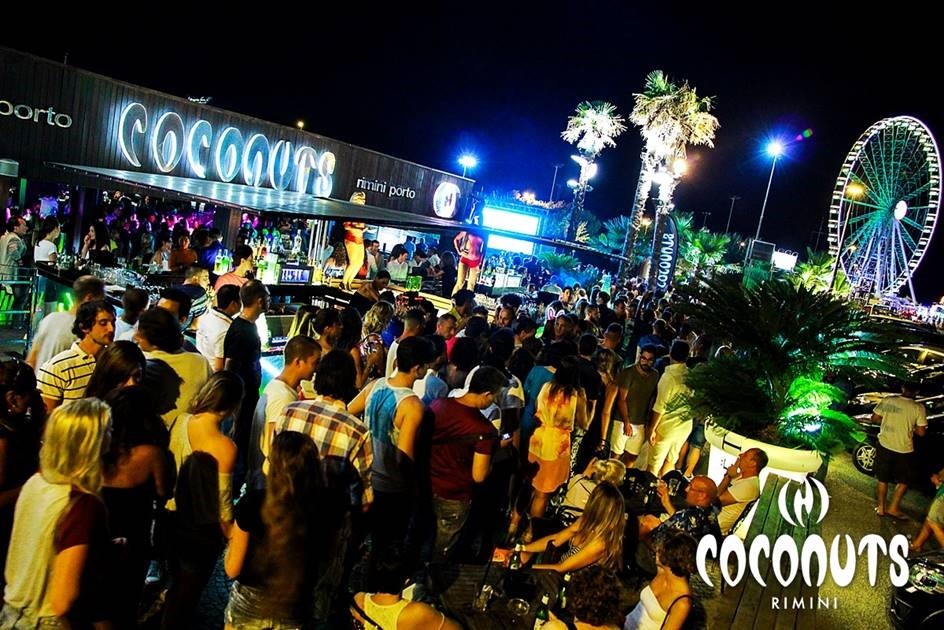 International Code per il sabato della discoteca Coconuts di Rimini