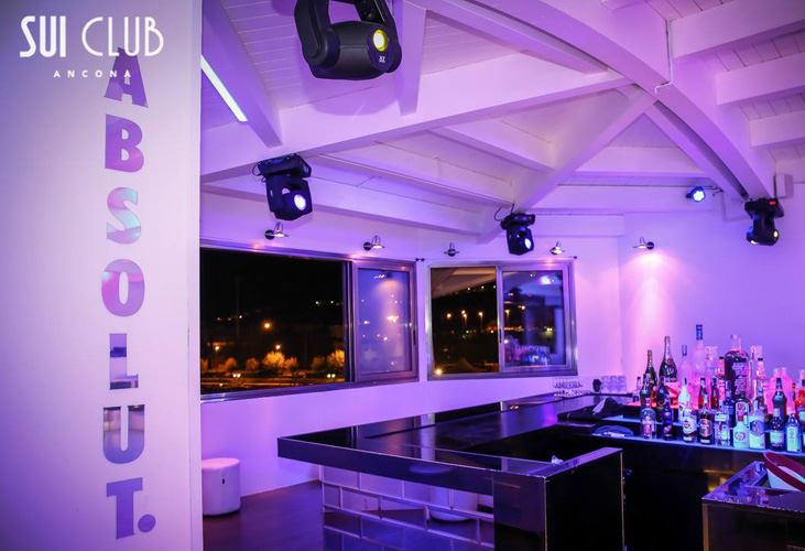 Sui Club Marina Dorica Ancona, guest dj Ricky Montanari