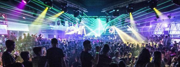 Il caldo sabato latino del Grancaribe alla discoteca Altromondo