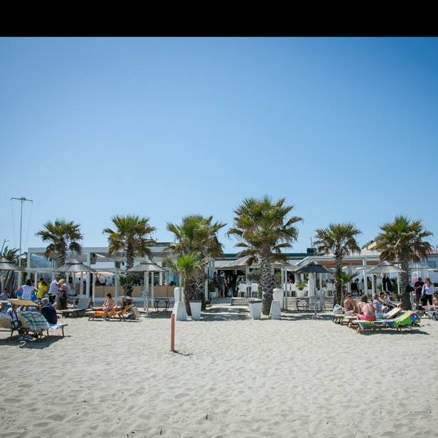 Batik Beach Club Civitanova Marche, Seniorita Bienvenida