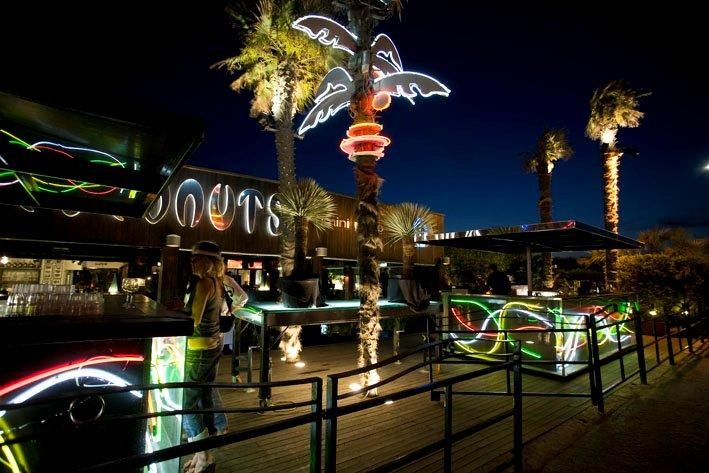 Inaugurazione stagione invernale per la discoteca Coconuts Rimini