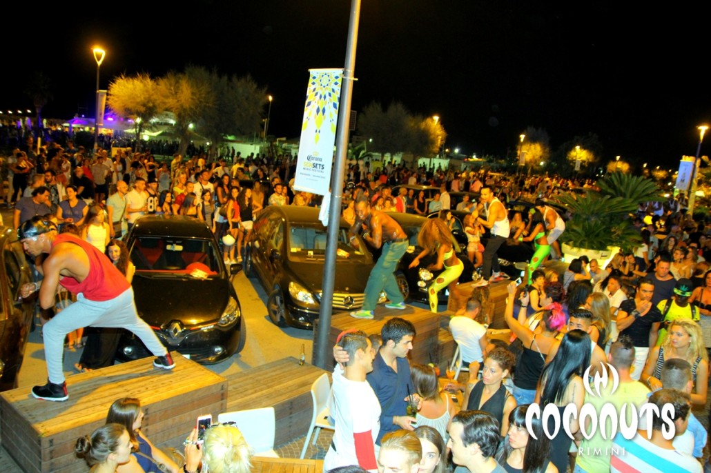 Discoteca Coconuts di Rimini, ultimo venerdì dell'estate 2014