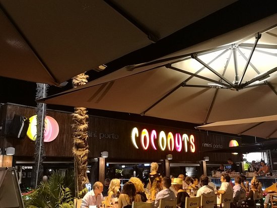 Il sabato International Code del Coconuts di Rimini