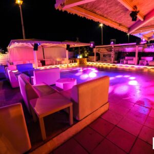 Due sale latine Moyto Disco Beach Porto Sant'Elpidio