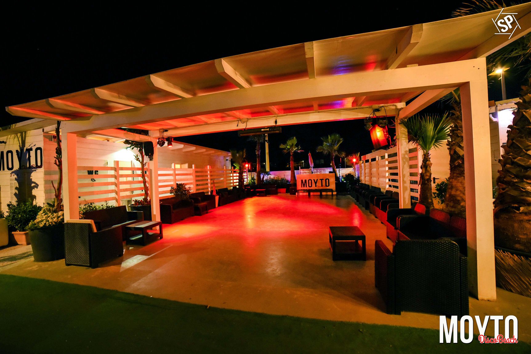 Ultimo sabato latino di agosto Moyto Disco Beach