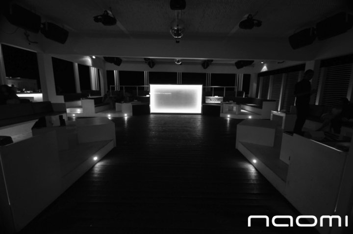 Naomi Club Marina di Montemarciano, White Night