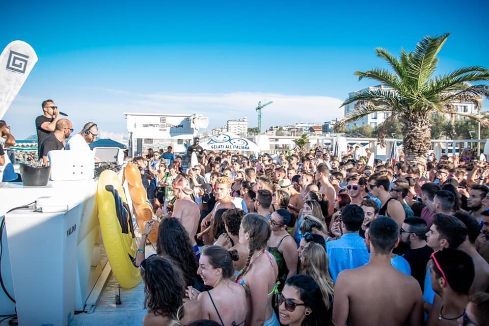 Ultima domenica di luglio al Samsara Beach di Riccione