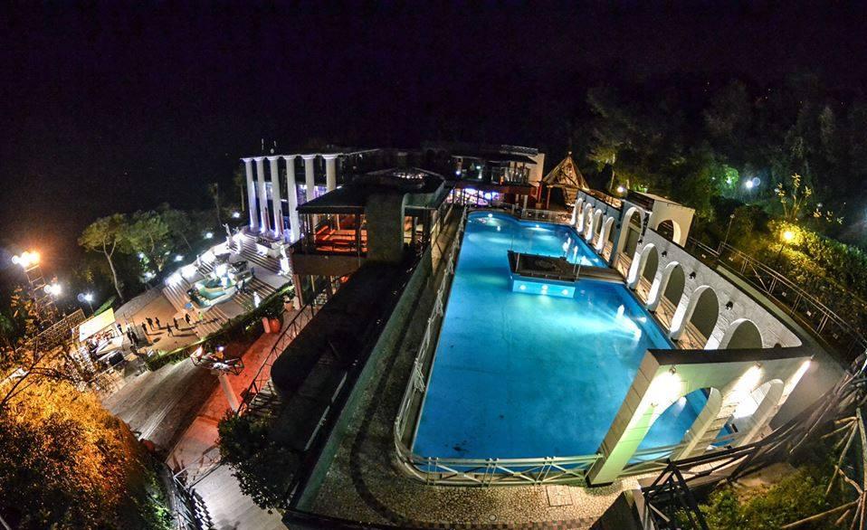 Alla discoteca Baia Imperiale il remember Baia degli Angeli