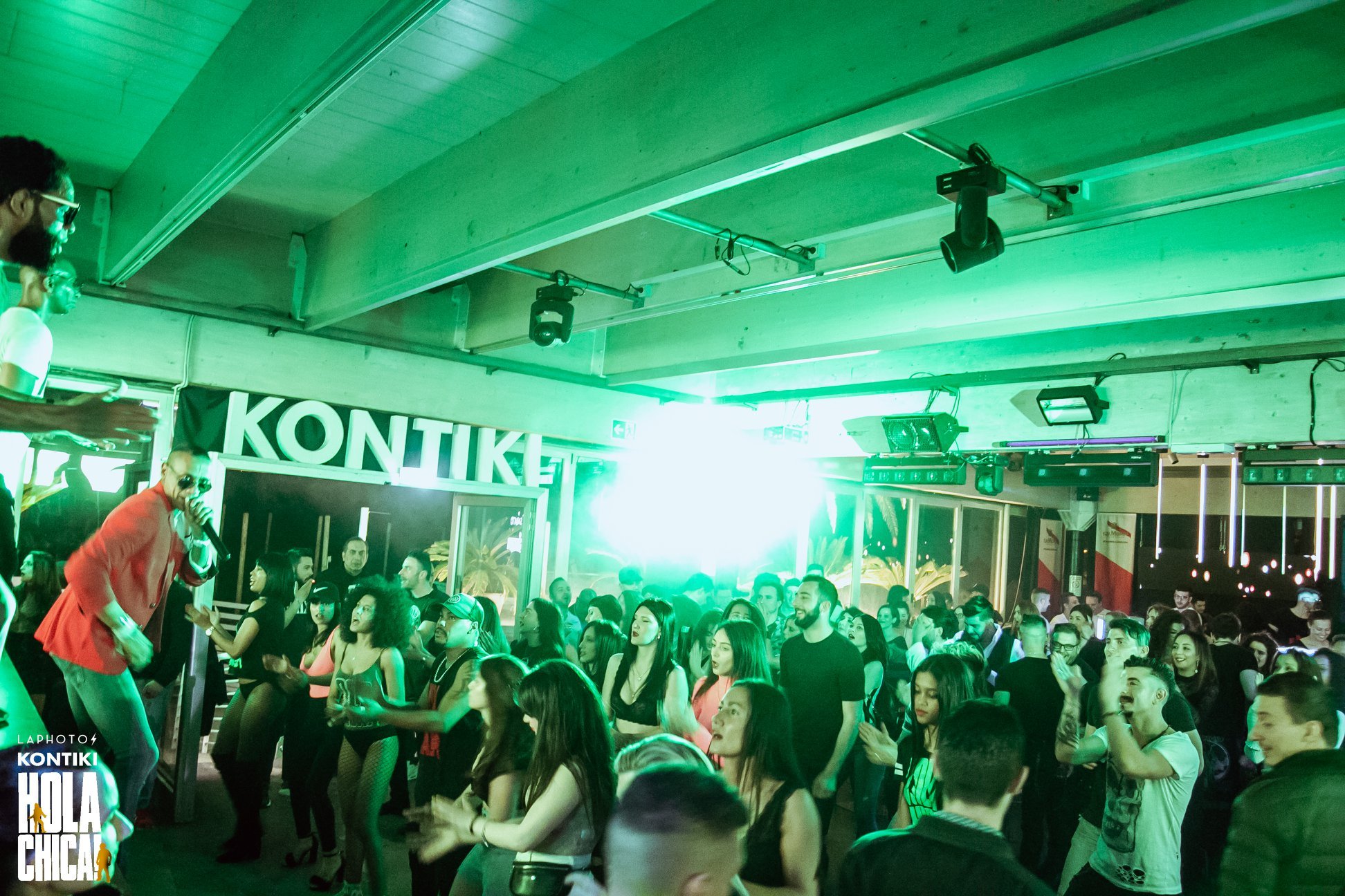 Kontiki Club San Benedetto del Tronto Hola Chica il party