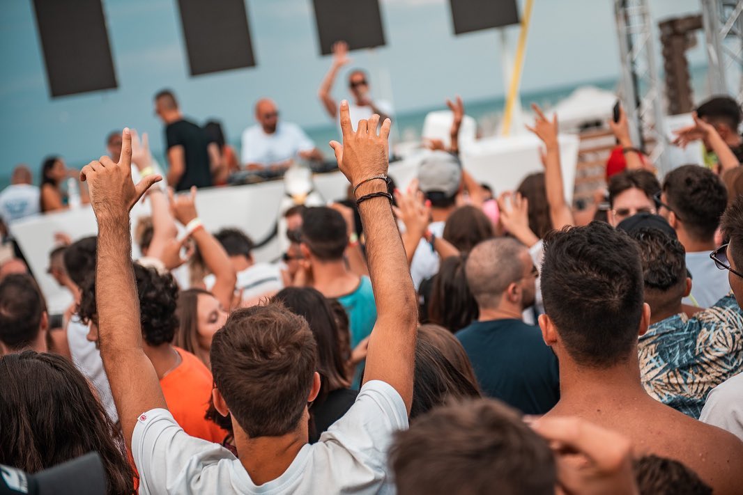 Samsara Riccione, ultimi giorni in spiaggia