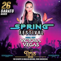 Victoria Vegas alla Discoteca Tris di Orciano