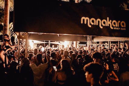 Manakara beach club Tortoreto, party no stop