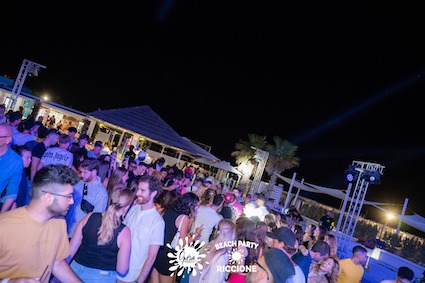 Beach Party di fine estate all'Operà Riccione